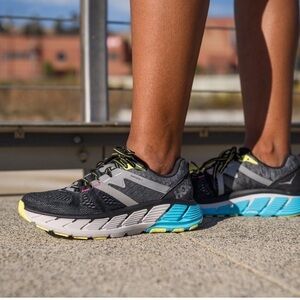 Hoka One One Gaviota Road Running Shoe Size 8.5
